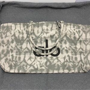 ALO Yoga Gray Camouflage Tote